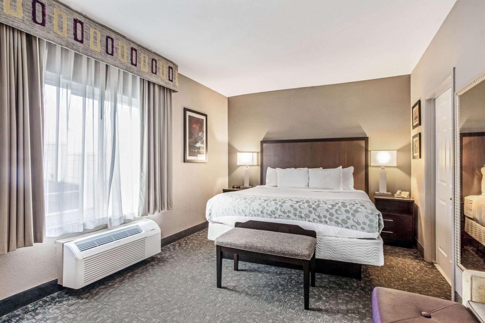 La Quinta By Wyndham Biloxi Otel Oda fotoğraf